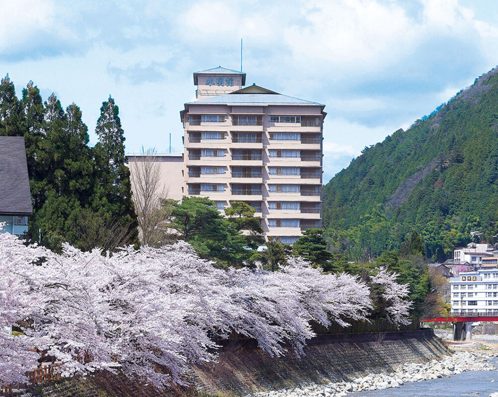 画像：水明館　春２